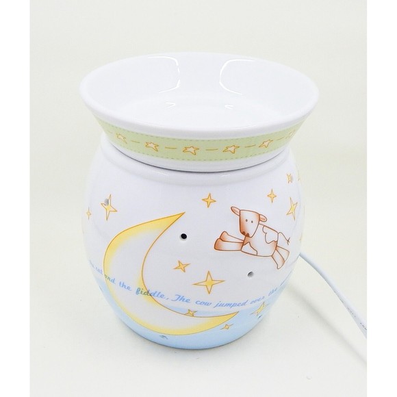 Scentsy Over The Moon Mid-Size Scentsy Warmer Nursey Rhyme Discontinued Retired - Picture 1 of 11
